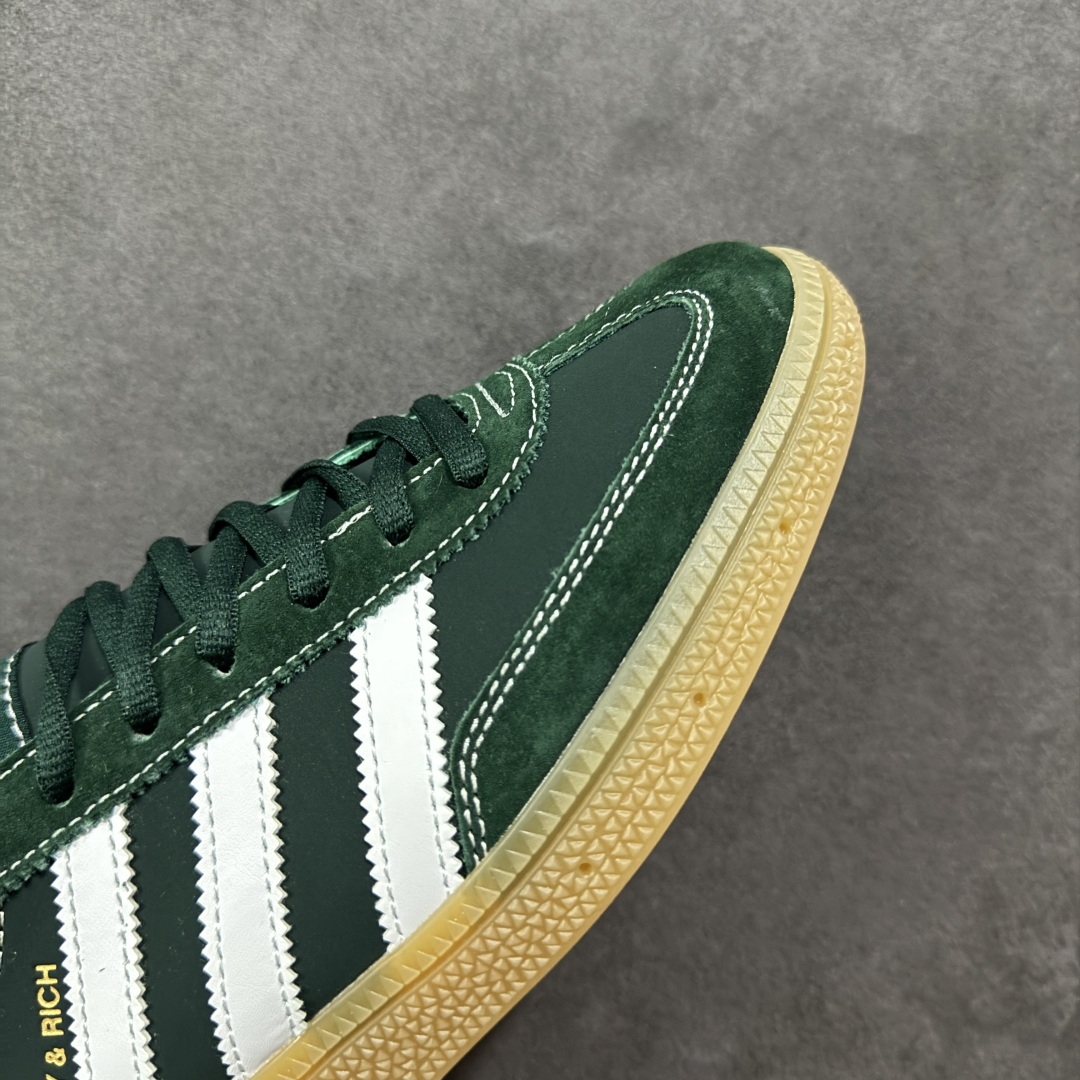 图片[5]-【正确版】Adidas Handball Spezial 官方正确版本 阿迪达斯经典款 复古休闲板鞋 全鞋采用反毛皮制作 牛筋耐磨大底 承载青春情怀的板鞋 经典三条杠装饰鞋侧 品牌辨识度清晰 货号：JP7067 尺码：36 36.5 37 38 38.5 39 40 40.5 41 42 42.5 43 44 45-选品中心