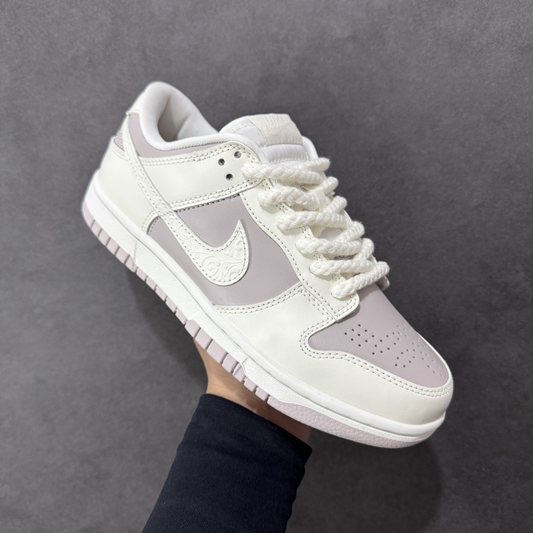 图片[3]-【YC纯原版】NK Dunk Low 花卉浮雕 IH0639-011 实力大厂出品 新配色陆续开发 全套原纸板楦头开发 确保原汁原味 完美呈现DUNK版型 一比一鞋头弧度高度鞋身弧度 此版本只针对中端市场 皮料材质有所更替 其他数据细节工艺流程均保持一致 绝不口嗨 细节品控鞋型随意对比 独家私模官方第六代原厂航空铝磨具打磨大底 鞋头坡度极致还原 无解鞋型 原盒原配 圈内天花板工艺 原厂玻璃冲刀 超高清洁度 全鞋零毛边皮料切割 原厂中底布点胶 中底布拉帮走线遵循公司 尺码：36 36.5 37.5 38 38.5 39 40-选品中心