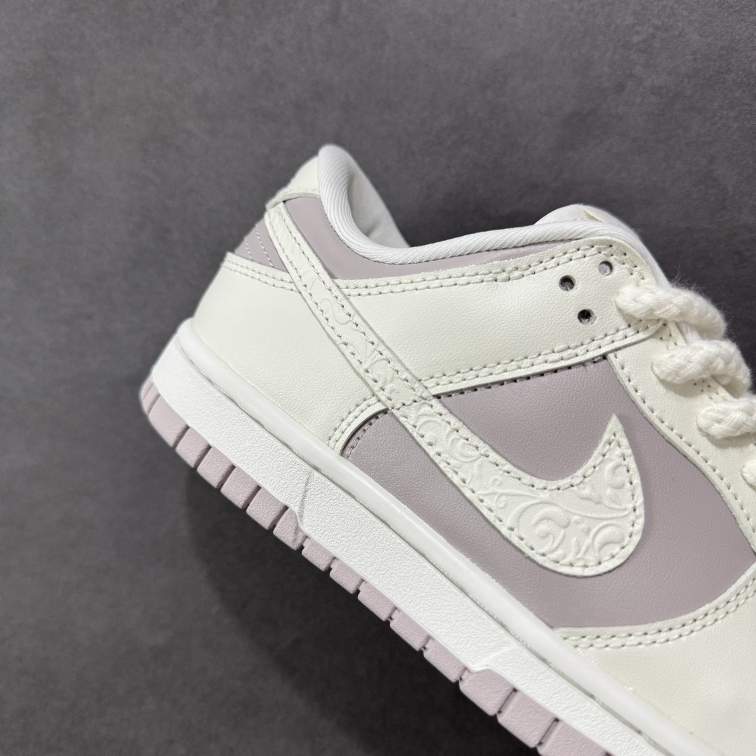 图片[6]-【YC纯原版】NK Dunk Low 花卉浮雕 IH0639-011 实力大厂出品 新配色陆续开发 全套原纸板楦头开发 确保原汁原味 完美呈现DUNK版型 一比一鞋头弧度高度鞋身弧度 此版本只针对中端市场 皮料材质有所更替 其他数据细节工艺流程均保持一致 绝不口嗨 细节品控鞋型随意对比 独家私模官方第六代原厂航空铝磨具打磨大底 鞋头坡度极致还原 无解鞋型 原盒原配 圈内天花板工艺 原厂玻璃冲刀 超高清洁度 全鞋零毛边皮料切割 原厂中底布点胶 中底布拉帮走线遵循公司 尺码：36 36.5 37.5 38 38.5 39 40-选品中心