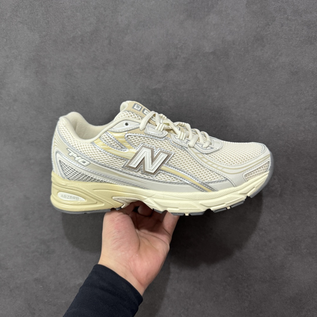【K版】New Balance NB740系列复古老爹风休闲运动慢跑鞋 U740PR2 原盒 原吊牌 组合大底 1:1制作 此款鞋采用近几年比较流行的版型设计,外观时尚大气,鞋底采用耐磨的材质,穿上它,让您在平时生活和工作中都会感觉到舒适的体验。 尺码:36 36.5 37.5 38 38.5 39 40 40.5 41 42 42.5 43 44 44.5 45-选品中心