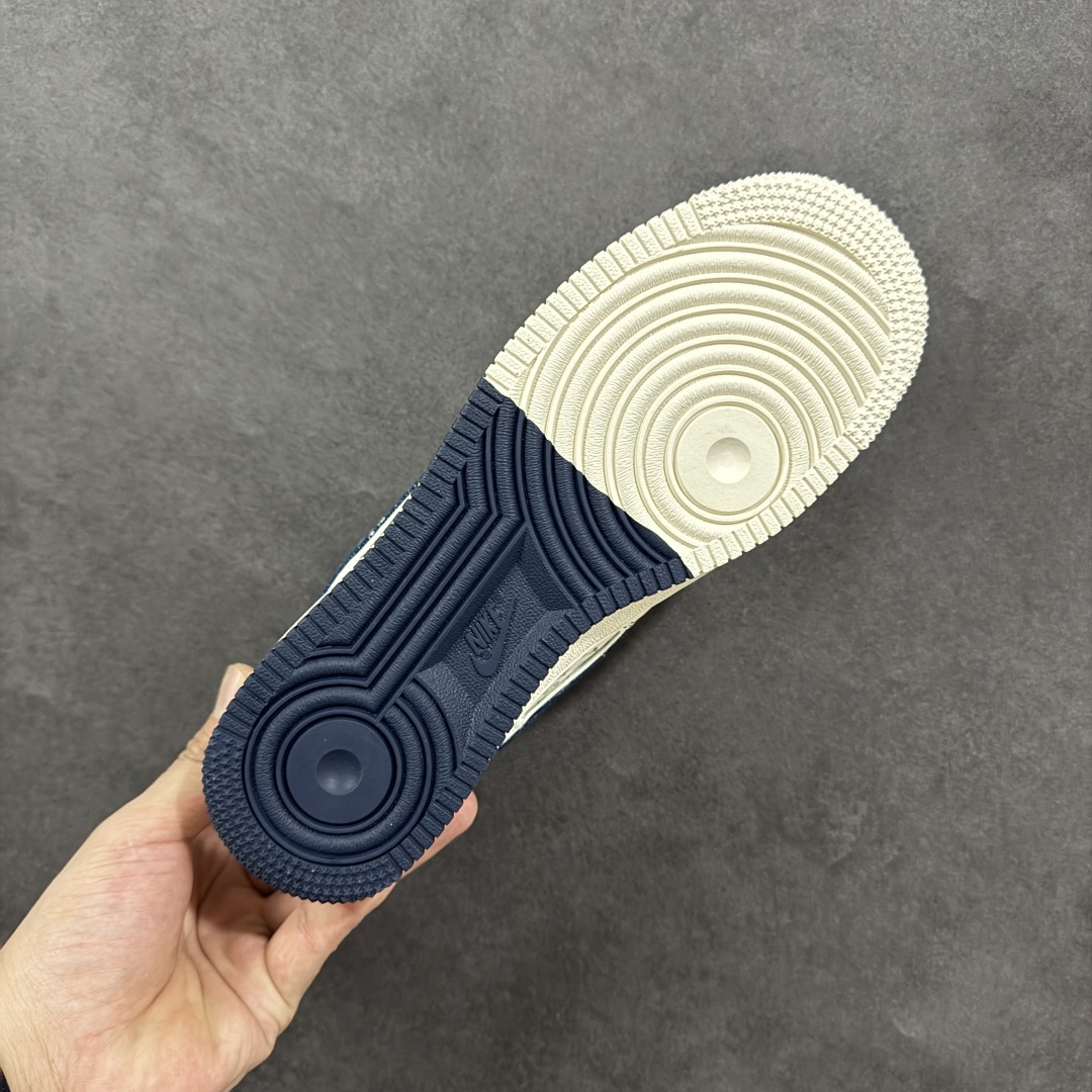 图片[9]-【定制版】Nike Air Force 1 Low 07 x Louis Vuitton LV白蓝双小勾 原楦头原纸板 打造纯正低帮空军版型 专注外贸渠道 全掌内置蜂窝气垫 原盒配件 原厂中底钢印、拉帮完美 货号：YX5066 342 尺码：36 36.5 37.5 38 38.5 39 40 40.5 41 42 42.5 43 44 44.5 45-选品中心