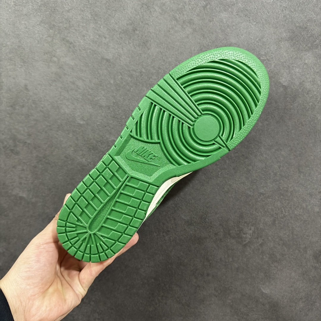 图片[9]-【定制版】Nike SB Dunk Low LV联名 绿色牛仔 周年高端定制 低帮休闲板鞋 SC9772-805  #定制鞋盒 大厂纯原品质出货 超高清洁度 皮料切割干净无任何毛边 细节完美   尺码：36 36.5 37.5 38 38.5 39 40 40.5 41 42 42.5 43 44 44.5 45-选品中心