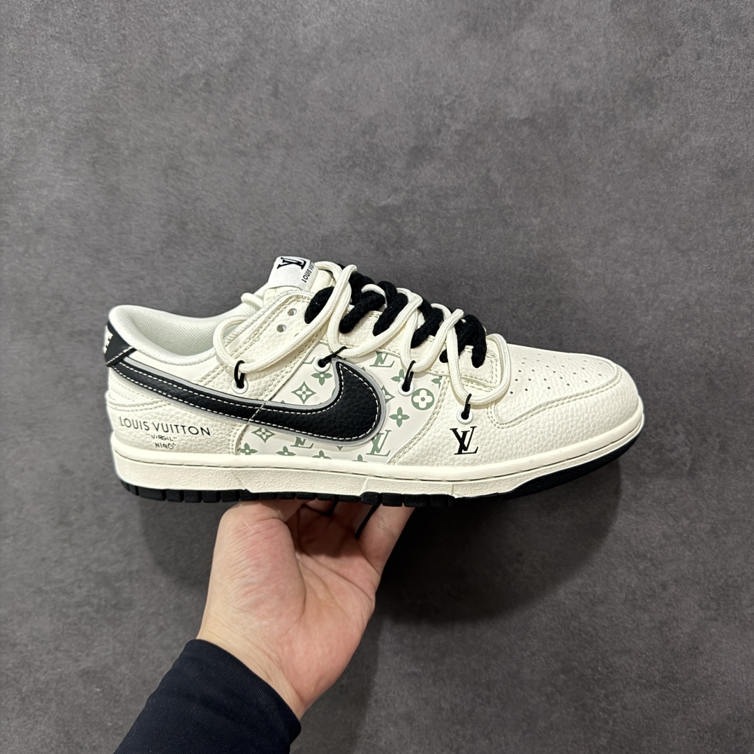 【定制版】Nike SB Dunk Low LV联名 米白绑带黑勾 周年高端定制 低帮休闲板鞋 YX5066-337  #定制鞋盒 大厂纯原品质出货 超高清洁度 皮料切割干净无任何毛边 细节完美   尺码:36 36.5 37.5 38 38.5 39 40 40.5 41 42 42.5 43 44 44.5 45-选品中心