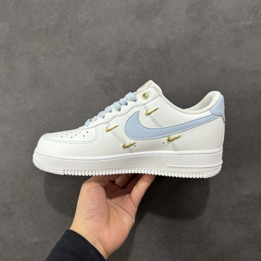 图片[2]-【定制版】Nike Air Force 1\’07 Low 官方爆款定制 二次元主题 四勾天蓝 空军一号低帮休闲板鞋 ZH0316-084  #定制皮料 定制鞋盒 原楦原纸板 纯正空军版型 内置全掌气垫  尺码：36 36.5 37.5 38 38.5 39 40 40.5 41 42 42.5 43 44 44.5 45-选品中心