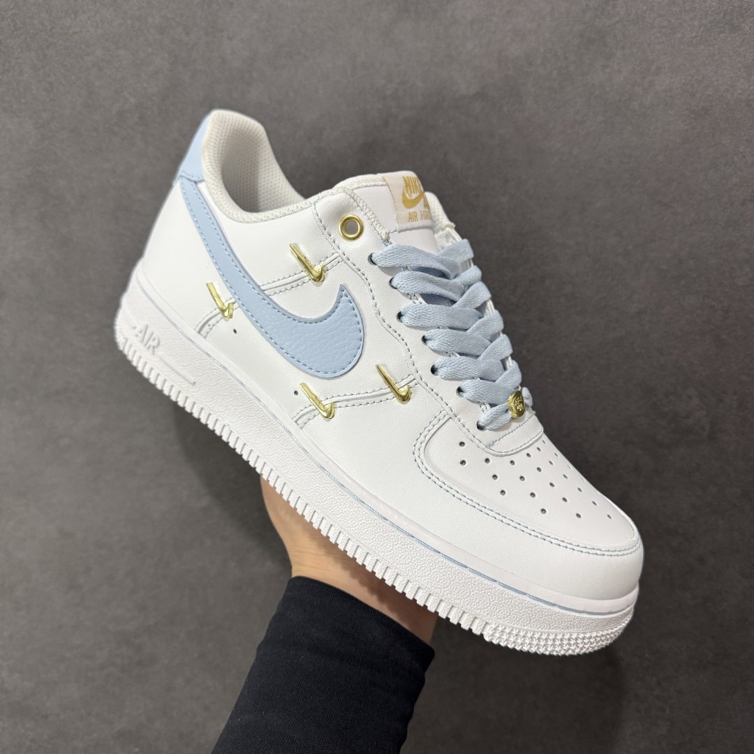 图片[3]-【定制版】Nike Air Force 1\’07 Low 官方爆款定制 二次元主题 四勾天蓝 空军一号低帮休闲板鞋 ZH0316-084  #定制皮料 定制鞋盒 原楦原纸板 纯正空军版型 内置全掌气垫  尺码：36 36.5 37.5 38 38.5 39 40 40.5 41 42 42.5 43 44 44.5 45-选品中心