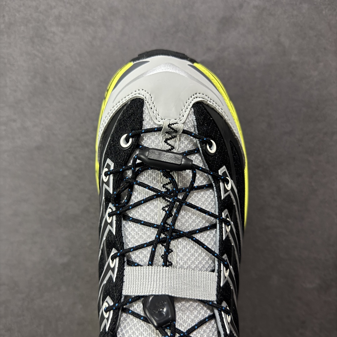 图片[8]-【公司级】HOKA ONE ONE Mafate Three 2 玛法特2.5代系列低帮轻量户外越野休闲运动慢跑鞋 上脚赞到报爆 轻盈舒适 鞋面采用超轻的无缝架构 轻薄的TPU贴在透气的鞋面材料上 减轻重量同时也保证了支撑性 鞋底采用滚动平衡技术 引导跑者回归自然步态 祖传的神奇EVA材质中底依旧是一如既往地表现优秀 能提供充足的缓震 作为HOKA家的越野跑鞋 VIBRAM 橡胶大底也是必不可少的 即便在复杂湿滑的地形 依旧能有良好的抓地力及稳定性 鞋带采用了弹性不易松脱的扁宽弹性鞋带 前掌与中掌部分也进行了加宽 也更加适合亚洲人的脚型 是一款十分全面且足够强悍的户外硬核越野鞋 日常搭配的话短裤是基本不挑 阔腿裤 工装裤以及各种长筒牛仔裤都可以 尺码：36 36.5 37.5 38 38.5 39 40 40.5 41 42 42.5 43 44 44.5 45-选品中心