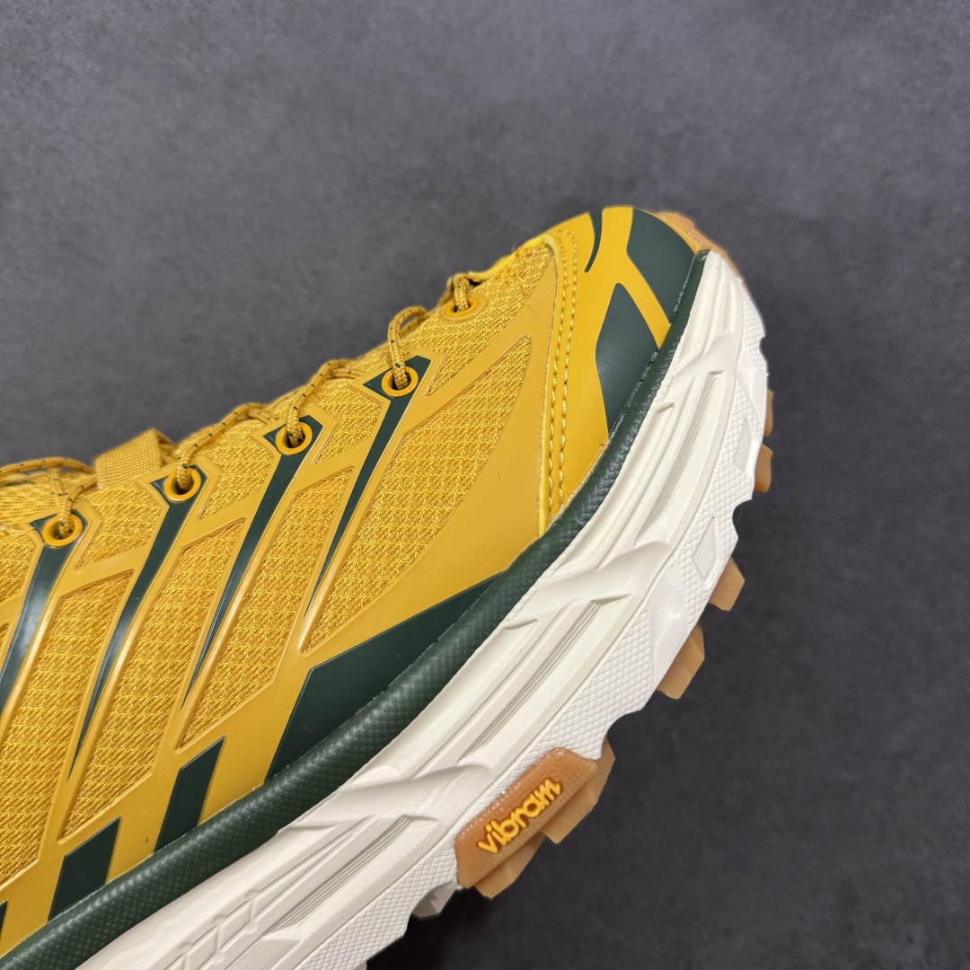 图片[5]-【公司级】HOKA ONE ONE Mafate Three 2 玛法特2.5代系列低帮轻量户外越野休闲运动慢跑鞋 上脚赞到报爆 轻盈舒适 鞋面采用超轻的无缝架构 轻薄的TPU贴在透气的鞋面材料上 减轻重量同时也保证了支撑性 鞋底采用滚动平衡技术 引导跑者回归自然步态 祖传的神奇EVA材质中底依旧是一如既往地表现优秀 能提供充足的缓震 作为HOKA家的越野跑鞋 VIBRAM 橡胶大底也是必不可少的 即便在复杂湿滑的地形 依旧能有良好的抓地力及稳定性 鞋带采用了弹性不易松脱的扁宽弹性鞋带 前掌与中掌部分也进行了加宽 也更加适合亚洲人的脚型 是一款十分全面且足够强悍的户外硬核越野鞋 日常搭配的话短裤是基本不挑 阔腿裤 工装裤以及各种长筒牛仔裤都可以 尺码：36 36.5 37.5 38 38.5 39 40 40.5 41 42 42.5 43 44 44.5 45-选品中心