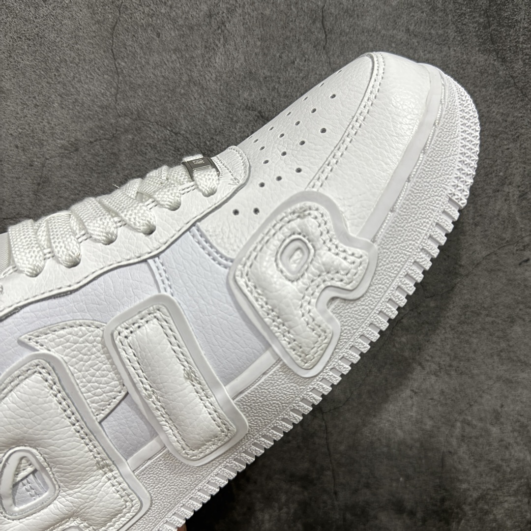 图片[6]-【S2纯原】CPFM x NK Air Force 1 Low 空军一号系列低帮 S2纯原生产线出品 经典百搭休闲运动板鞋“联名放大补丁字母”近日，A$AP Bari 在其官方社交媒体上预告了 Cactus Plant Flea Market(CPFM) 和 Nike Air Force 1 Low 的全新配色。 #此次全新推出的紫色和苔藓绿配色，保留了原始黑白版本的标志性风格，均采用皮革鞋面、尼龙鞋舌、带有反光底衬的「AIR SUNSHINE」及同色 AF1 橡胶鞋底。 货号：FQ7069-100 尺码：39 40 40.5 41 42 42.5 43 44 44.5 45 46 47.5-选品中心