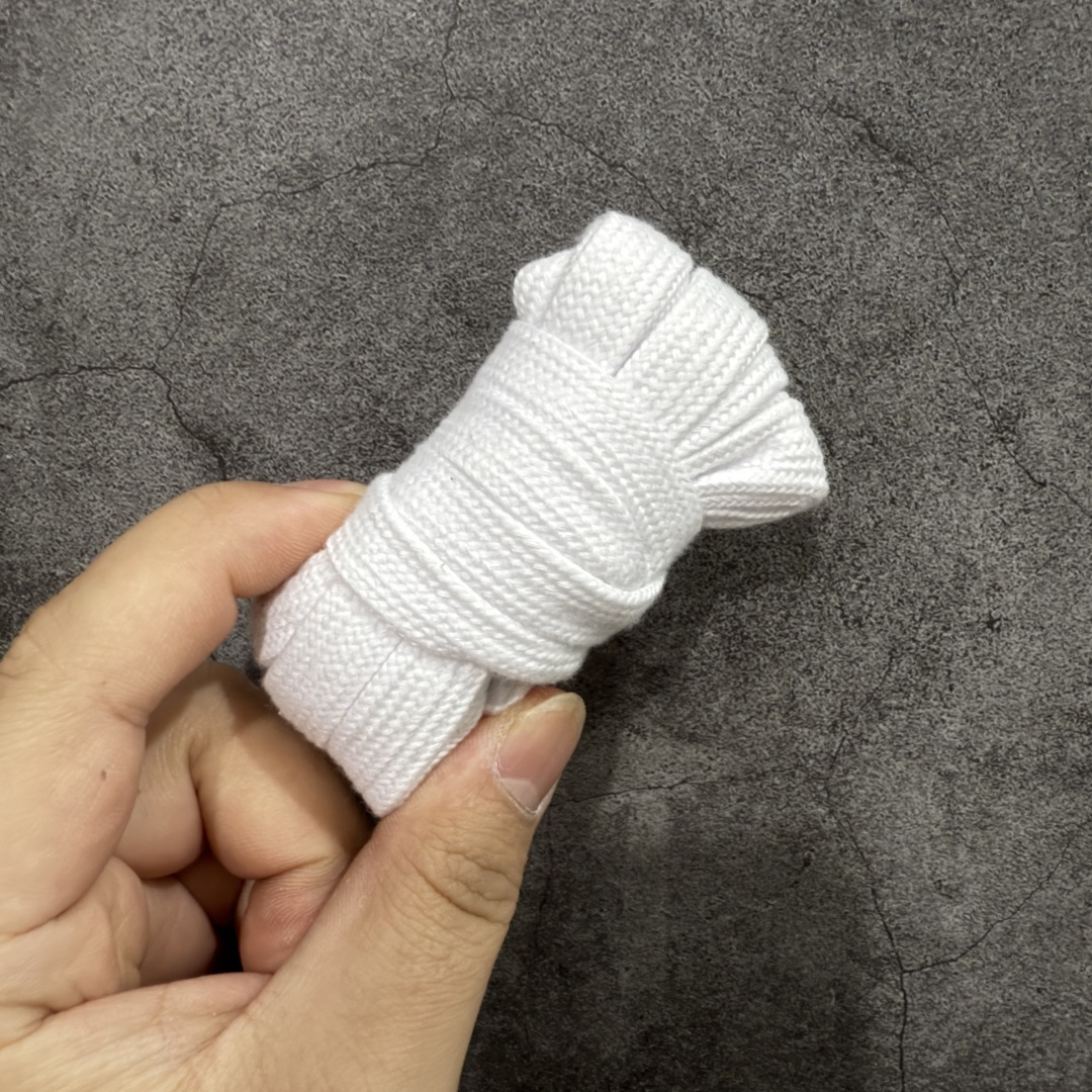 图片[8]-【S2纯原】CPFM x NK Air Force 1 Low 空军一号系列低帮 S2纯原生产线出品 经典百搭休闲运动板鞋“联名放大补丁字母”近日，A$AP Bari 在其官方社交媒体上预告了 Cactus Plant Flea Market(CPFM) 和 Nike Air Force 1 Low 的全新配色。 #此次全新推出的紫色和苔藓绿配色，保留了原始黑白版本的标志性风格，均采用皮革鞋面、尼龙鞋舌、带有反光底衬的「AIR SUNSHINE」及同色 AF1 橡胶鞋底。 货号：FQ7069-100 尺码：39 40 40.5 41 42 42.5 43 44 44.5 45 46 47.5-选品中心