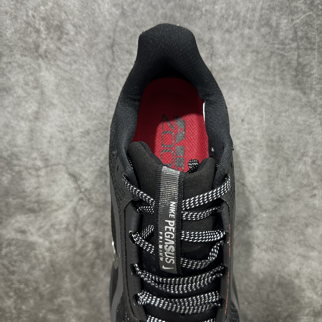 图片[8]-【S版纯原】Nike Pegasus Premium Airscape 舒适百搭减震防滑耐磨透气 低帮跑步鞋     低帮跑步鞋，黑红配色，简约又不失活力，上脚超吸睛。  它不仅颜值高，性能更是一绝！  全掌气垫科技，减震防滑超耐磨，每一步都能感受到强劲回弹，给双脚舒适支撑。  透气鞋面，跑步时双脚也能自由呼吸。    #独家原包 原底原料 开模打造  #原厂鞋标 高精密准度  #原楦原纸板开发 匹配原版98%以上  #后跟弧度 正确呈现  #原厂皮料 质感无敌  #皮料切割干净 无任何毛边 清洁度细节完美    货号：HQ2592-003    尺码：35.5 36 36.5 37.5 38 38.5 39 40 40.5 41 42 42.5 43 44 45 46.5-选品中心