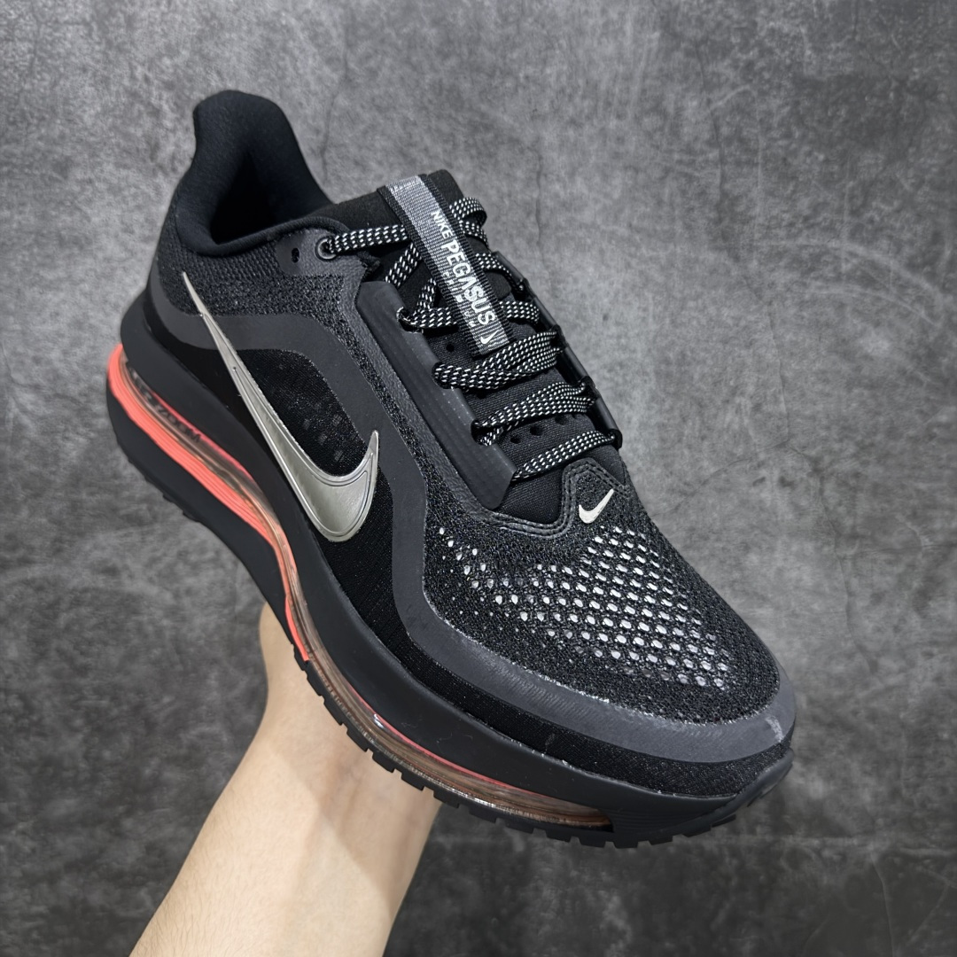 图片[3]-【S版纯原】Nike Pegasus Premium Airscape 舒适百搭减震防滑耐磨透气 低帮跑步鞋     低帮跑步鞋，黑红配色，简约又不失活力，上脚超吸睛。  它不仅颜值高，性能更是一绝！  全掌气垫科技，减震防滑超耐磨，每一步都能感受到强劲回弹，给双脚舒适支撑。  透气鞋面，跑步时双脚也能自由呼吸。    #独家原包 原底原料 开模打造  #原厂鞋标 高精密准度  #原楦原纸板开发 匹配原版98%以上  #后跟弧度 正确呈现  #原厂皮料 质感无敌  #皮料切割干净 无任何毛边 清洁度细节完美    货号：HQ2592-003    尺码：35.5 36 36.5 37.5 38 38.5 39 40 40.5 41 42 42.5 43 44 45 46.5-选品中心