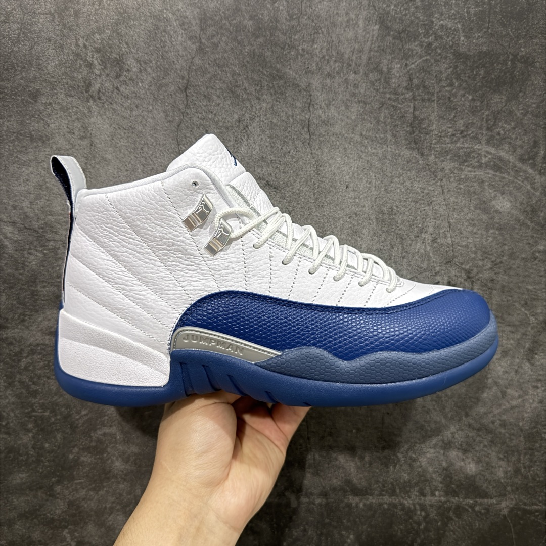 【XP纯原版】Air Jordan AJ12 Retro 潮流 中帮 复古篮球鞋 白蓝 法国蓝 CT8013-114 市场唯一附带GOAT授权卡 各细节正确 原楦原纸板开发 原汁原味12代鞋型 进口原厂皮料 超软荔枝皮 质感满分 原厂碳板 原装材料 原厂定制金属扣 原厂电绣 支持与公司货全方位对比 只服务于5%懂鞋的高端客户 发国外可支持各种retail商店充正寄售 尺码:40 40.5 41 42 42.5 43 44 44.5 45 45.5 46 47.5-选品中心