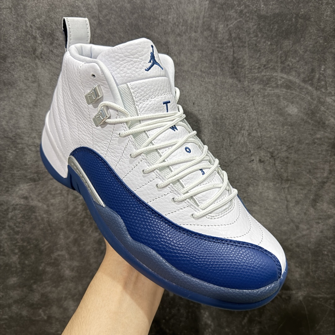 图片[3]-【XP纯原版】Air Jordan AJ12 Retro 潮流 中帮 复古篮球鞋 白蓝 法国蓝 CT8013-114 市场唯一附带GOAT授权卡 各细节正确 原楦原纸板开发 原汁原味12代鞋型 进口原厂皮料 超软荔枝皮 质感满分 原厂碳板 原装材料 原厂定制金属扣 原厂电绣 支持与公司货全方位对比 只服务于5%懂鞋的高端客户 发国外可支持各种retail商店充正寄售 尺码：40 40.5 41 42 42.5 43 44 44.5 45 45.5 46 47.5-选品中心
