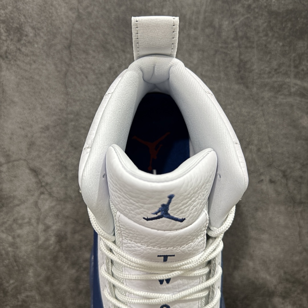 图片[8]-【XP纯原版】Air Jordan AJ12 Retro 潮流 中帮 复古篮球鞋 白蓝 法国蓝 CT8013-114 市场唯一附带GOAT授权卡 各细节正确 原楦原纸板开发 原汁原味12代鞋型 进口原厂皮料 超软荔枝皮 质感满分 原厂碳板 原装材料 原厂定制金属扣 原厂电绣 支持与公司货全方位对比 只服务于5%懂鞋的高端客户 发国外可支持各种retail商店充正寄售 尺码：40 40.5 41 42 42.5 43 44 44.5 45 45.5 46 47.5-选品中心