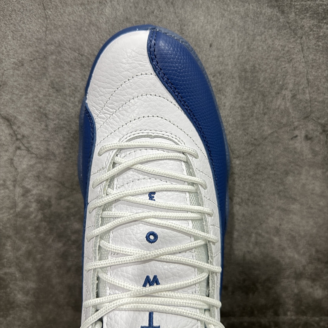 图片[5]-【XP纯原版】Air Jordan AJ12 Retro 潮流 中帮 复古篮球鞋 白蓝 法国蓝 CT8013-114 市场唯一附带GOAT授权卡 各细节正确 原楦原纸板开发 原汁原味12代鞋型 进口原厂皮料 超软荔枝皮 质感满分 原厂碳板 原装材料 原厂定制金属扣 原厂电绣 支持与公司货全方位对比 只服务于5%懂鞋的高端客户 发国外可支持各种retail商店充正寄售 尺码：40 40.5 41 42 42.5 43 44 44.5 45 45.5 46 47.5-选品中心