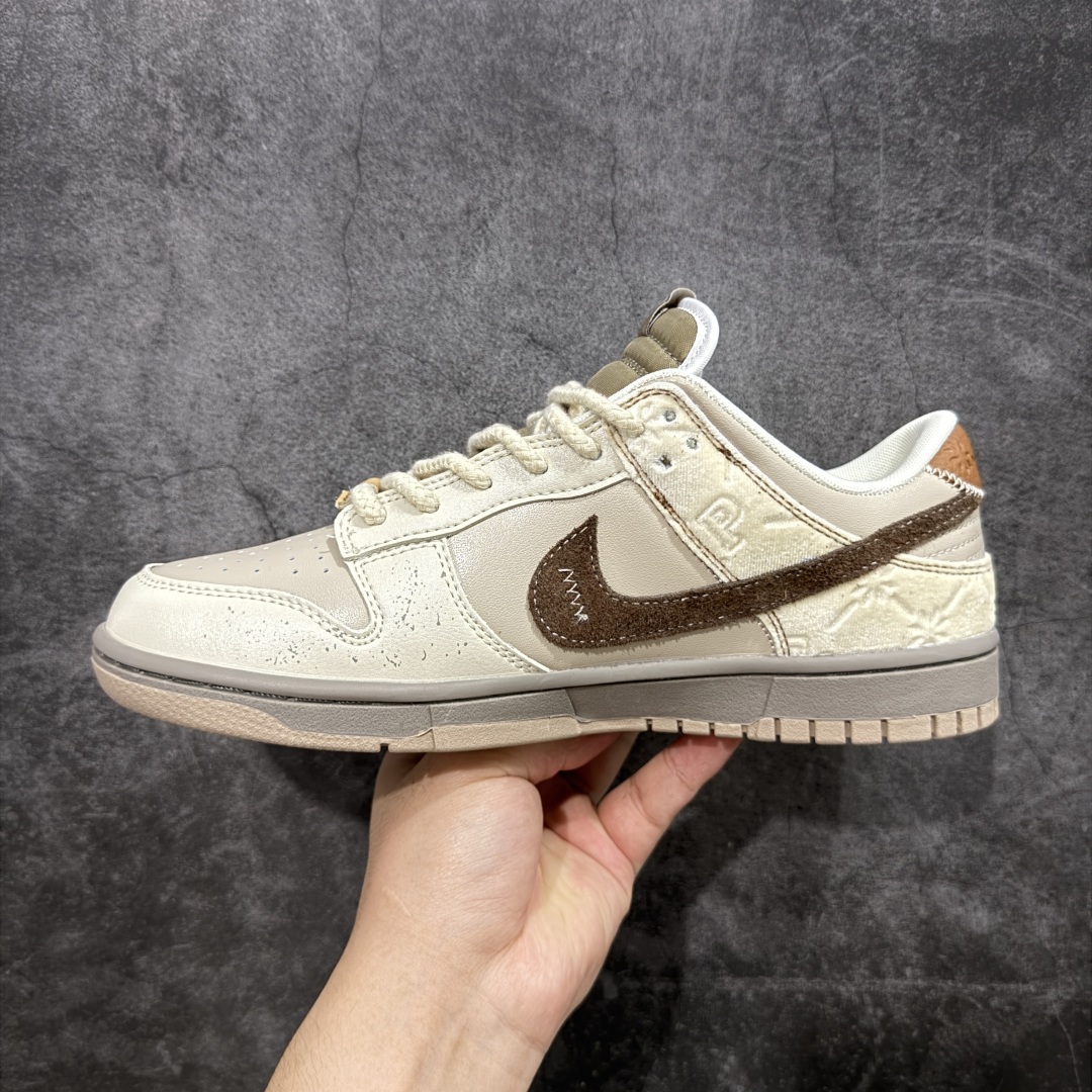  
【礼盒版】Nike Dunk Low 熊猫恶作剧-恋语
独家正确版本 原鞋开发 品质、细节 完美复刻