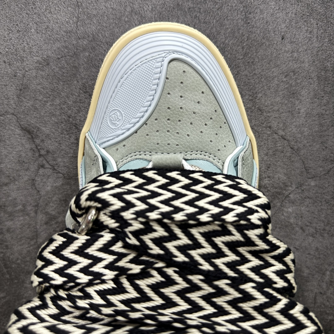 图片[5]-【X1莞产顶级】 原版一比一开发 高订制版全网独家 市售顶级版本 外贸鬼佬指令订单最大到47 Lanvin Curb Sneakers 浪凡面包鞋 基础款经典色东莞纯原 高端定制版 LANVIN浪凡三代 最新走秀款Curb系列 休闲运动面包鞋 官网一出热度火爆整个全球 各大网红也疯狂上脚 原版一比一开模重工艺制作 全鞋身采用东莞代工厂进口牛皮/环保牛反绒 进口电脑针车 数控针距精准无差 鞋头面冲孔整齐利落 金钢网织物 随机3D电喷泼墨 原磨具私模双色TPU大底 内里柔软透气太空棉面料 原版一致定制鞋带 全套原版一致包装。 尺码：35 36 37 38 39 40 41 42 43 44 45 46 47-选品中心