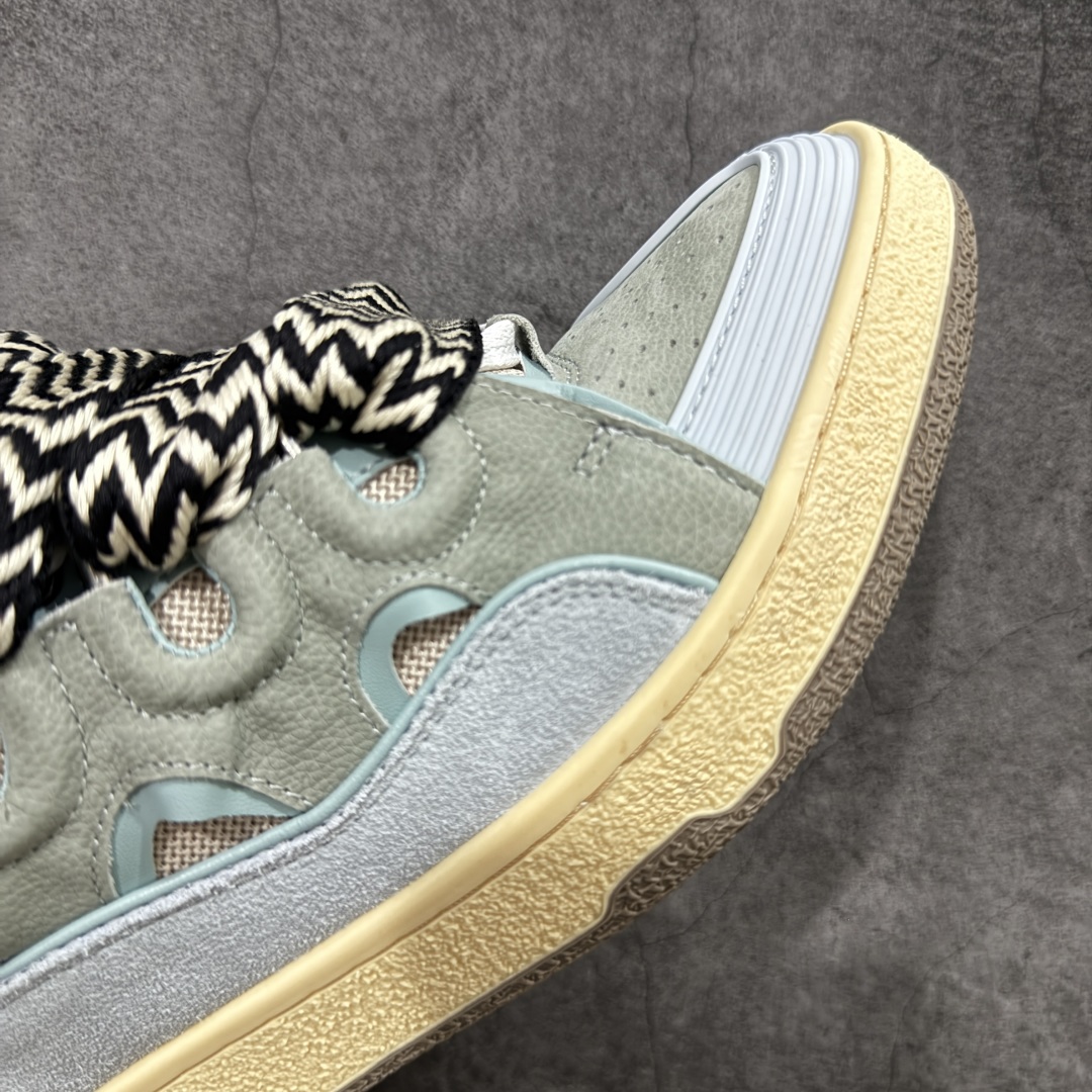 图片[6]-【X1莞产顶级】 原版一比一开发 高订制版全网独家 市售顶级版本 外贸鬼佬指令订单最大到47 Lanvin Curb Sneakers 浪凡面包鞋 基础款经典色东莞纯原 高端定制版 LANVIN浪凡三代 最新走秀款Curb系列 休闲运动面包鞋 官网一出热度火爆整个全球 各大网红也疯狂上脚 原版一比一开模重工艺制作 全鞋身采用东莞代工厂进口牛皮/环保牛反绒 进口电脑针车 数控针距精准无差 鞋头面冲孔整齐利落 金钢网织物 随机3D电喷泼墨 原磨具私模双色TPU大底 内里柔软透气太空棉面料 原版一致定制鞋带 全套原版一致包装。 尺码：35 36 37 38 39 40 41 42 43 44 45 46 47-选品中心