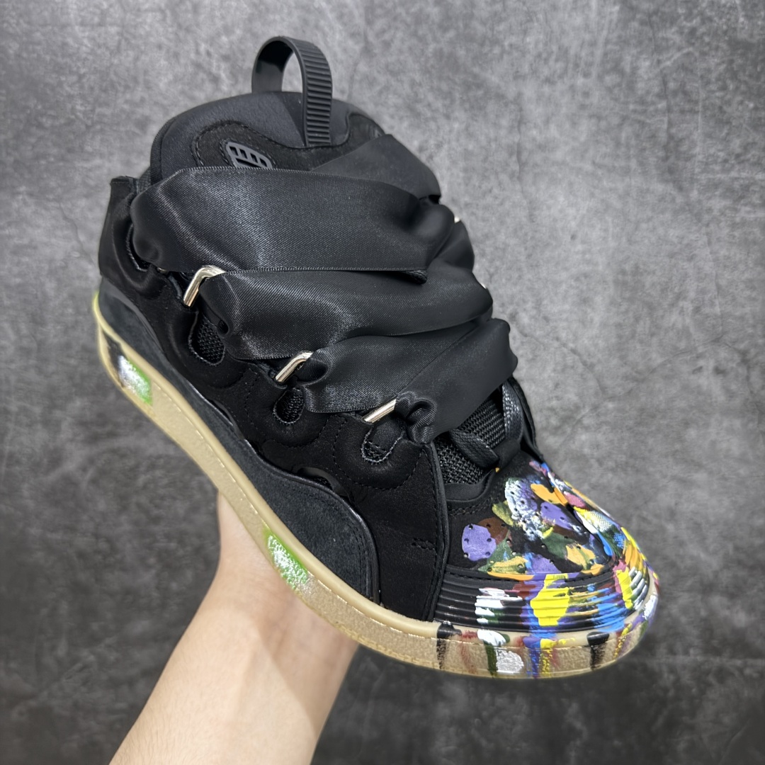 图片[3]-【X1莞产顶级】原版一比一开发 高订制版全网独家 市售顶级版本 外贸鬼佬指令订单最大到47 Lanvin Curb Sneakers 浪凡面包鞋 泼墨色东莞纯原 高端定制版 LANVIN浪凡三代 最新走秀款Curb系列 休闲运动面包鞋 官网一出热度火爆整个全球 各大网红也疯狂上脚 原版一比一开模重工艺制作 全鞋身采用东莞代工厂进口牛皮/环保牛反绒 进口电脑针车 数控针距精准无差 鞋头面冲孔整齐利落 金钢网织物 随机3D电喷泼墨 原磨具私模双色TPU大底 内里柔软透气太空棉面料 原版一致定制鞋带 全套原版一致包装。 尺码：35 36 37 38 39 40 41 42 43 44 45 46 47-选品中心