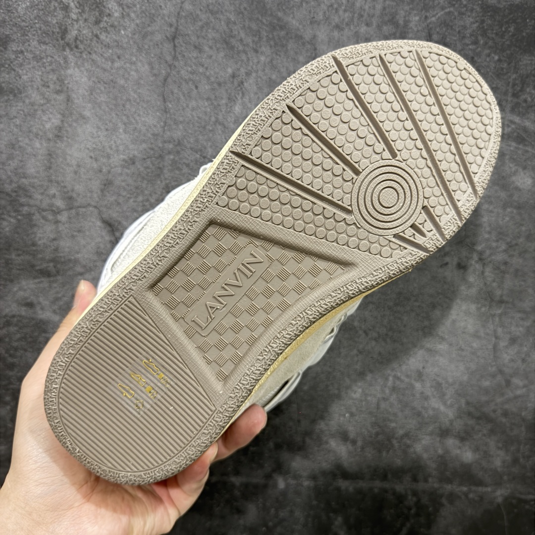 图片[9]-【X1莞产顶级】 原版一比一开发 高订制版全网独家 市售顶级版本 外贸鬼佬指令订单最大到47 Lanvin Curb Sneakers 浪凡面包鞋 基础款经典色东莞纯原 高端定制版 LANVIN浪凡三代 最新走秀款Curb系列 休闲运动面包鞋 官网一出热度火爆整个全球 各大网红也疯狂上脚 原版一比一开模重工艺制作 全鞋身采用东莞代工厂进口牛皮/环保牛反绒 进口电脑针车 数控针距精准无差 鞋头面冲孔整齐利落 金钢网织物 随机3D电喷泼墨 原磨具私模双色TPU大底 内里柔软透气太空棉面料 原版一致定制鞋带 全套原版一致包装。 尺码：35 36 37 38 39 40 41 42 43 44 45 46 47-选品中心
