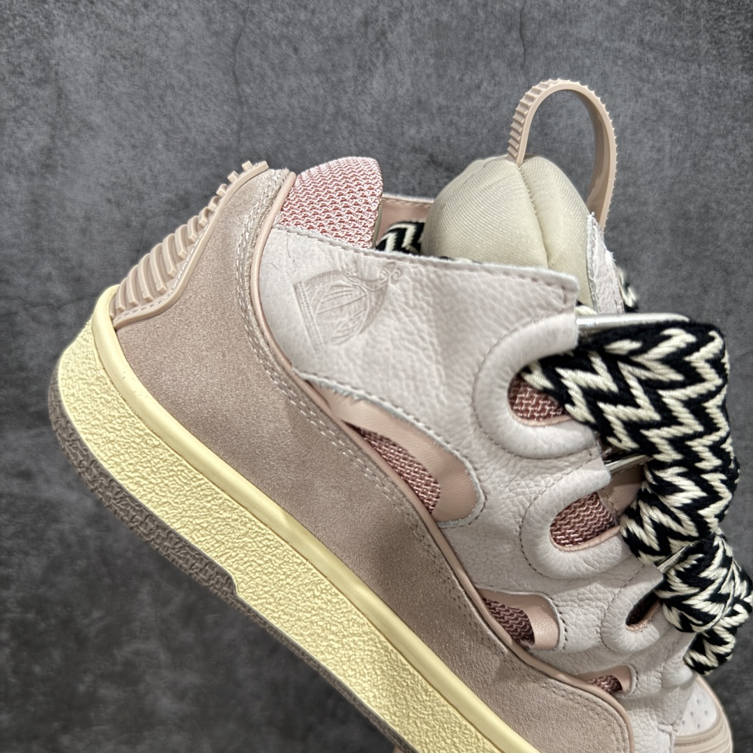 图片[7]-【X1莞产顶级】 原版一比一开发 高订制版全网独家 市售顶级版本 外贸鬼佬指令订单最大到47 Lanvin Curb Sneakers 浪凡面包鞋 基础款经典色东莞纯原 高端定制版 LANVIN浪凡三代 最新走秀款Curb系列 休闲运动面包鞋 官网一出热度火爆整个全球 各大网红也疯狂上脚 原版一比一开模重工艺制作 全鞋身采用东莞代工厂进口牛皮/环保牛反绒 进口电脑针车 数控针距精准无差 鞋头面冲孔整齐利落 金钢网织物 随机3D电喷泼墨 原磨具私模双色TPU大底 内里柔软透气太空棉面料 原版一致定制鞋带 全套原版一致包装。 尺码：35 36 37 38 39 40 41 42 43 44 45 46 47-选品中心