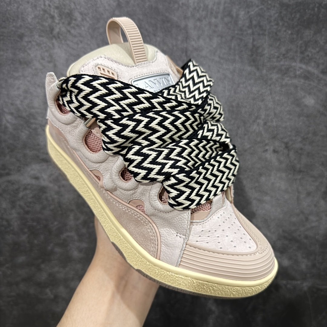 图片[3]-【X1莞产顶级】 原版一比一开发 高订制版全网独家 市售顶级版本 外贸鬼佬指令订单最大到47 Lanvin Curb Sneakers 浪凡面包鞋 基础款经典色东莞纯原 高端定制版 LANVIN浪凡三代 最新走秀款Curb系列 休闲运动面包鞋 官网一出热度火爆整个全球 各大网红也疯狂上脚 原版一比一开模重工艺制作 全鞋身采用东莞代工厂进口牛皮/环保牛反绒 进口电脑针车 数控针距精准无差 鞋头面冲孔整齐利落 金钢网织物 随机3D电喷泼墨 原磨具私模双色TPU大底 内里柔软透气太空棉面料 原版一致定制鞋带 全套原版一致包装。 尺码：35 36 37 38 39 40 41 42 43 44 45 46 47-选品中心