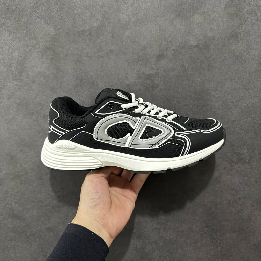 【公司级版本】迪奥/Dior B30 Low-Top Sneaker B30系列低帮经典老爹风系带复古休闲运动慢跑鞋 #原楦原纸版数据开发 #采用粒面牛剖革组合网织布鞋面材质 #正确吸汗网布贴合海玻璃CD压纹鞋垫 #独家开发TPU弹力中底组合TR光泽耐韧锯齿橡胶大底❗️ 尺码:40 41 42 43 44 45 46-选品中心