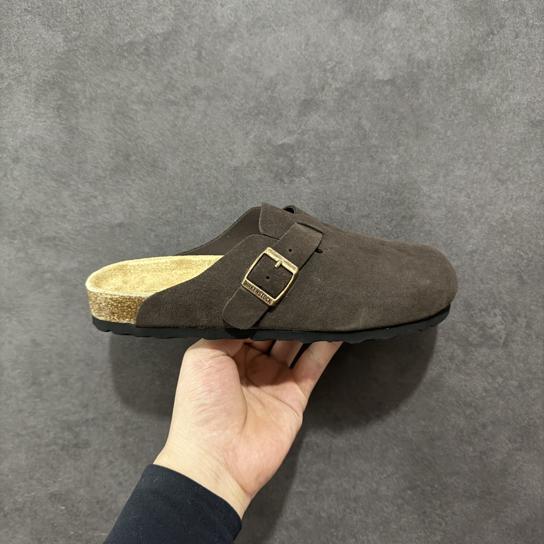 【广东顶级版】德国百年知名鞋履品牌·博肯Birkenstock 勃肯包拖系列 牛皮绒面革平底复古软木休闲鞋 勃肯包拖 市面顶级版本 原产品质 采用质地柔软牛皮绒面革 植入羊羔毛鞋垫和里衬材质 中底搭载缓震软木橡胶 尺码:35 36 37 38 39 40 41 42 43 44 45 46-选品中心