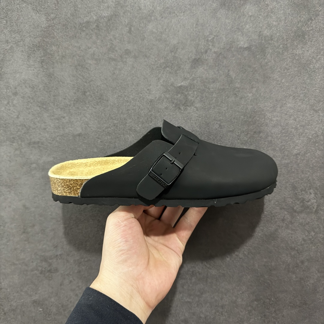 【广东顶级版】德国百年知名鞋履品牌·博肯Birkenstock 勃肯包拖系列 牛皮绒面革平底复古软木休闲鞋 勃肯包拖 市面顶级版本 原产品质 采用质地柔软牛皮绒面革 植入羊羔毛鞋垫和里衬材质 中底搭载缓震软木橡胶 尺码:35 36 37 38 39 40 41 42 43 44 45 46-选品中心
