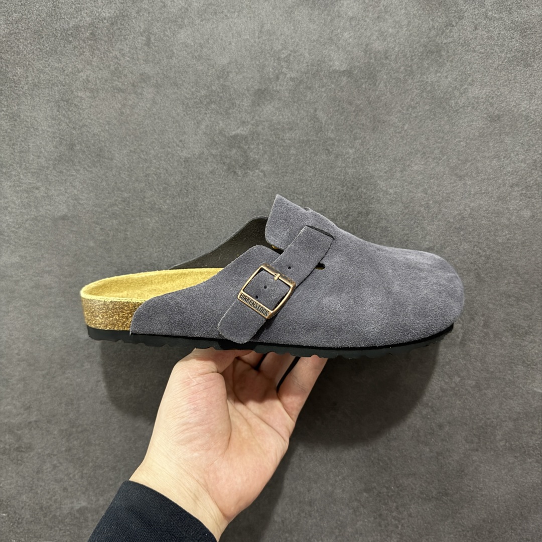 【广东顶级版】德国百年知名鞋履品牌·博肯Birkenstock 勃肯包拖系列 牛皮绒面革平底复古软木休闲鞋 勃肯包拖 市面顶级版本 原产品质 采用质地柔软牛皮绒面革 植入羊羔毛鞋垫和里衬材质 中底搭载缓震软木橡胶 尺码:35 36 37 38 39 40 41 42 43 44 45 46-选品中心