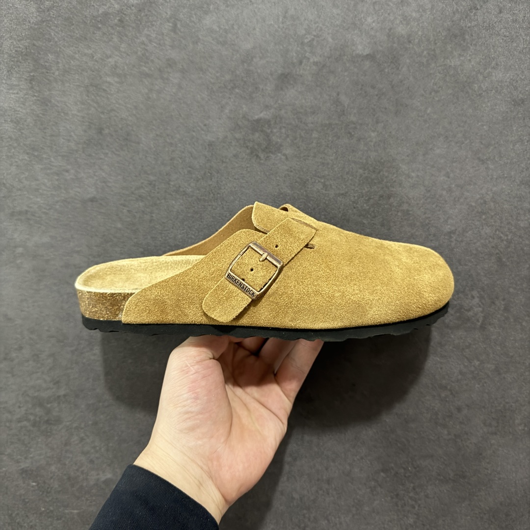 【广东顶级版】德国百年知名鞋履品牌·博肯Birkenstock 勃肯包拖系列 牛皮绒面革平底复古软木休闲鞋 勃肯包拖 市面顶级版本 原产品质 采用质地柔软牛皮绒面革 植入羊羔毛鞋垫和里衬材质 中底搭载缓震软木橡胶 尺码:35 36 37 38 39 40 41 42 43 44 45 46-选品中心