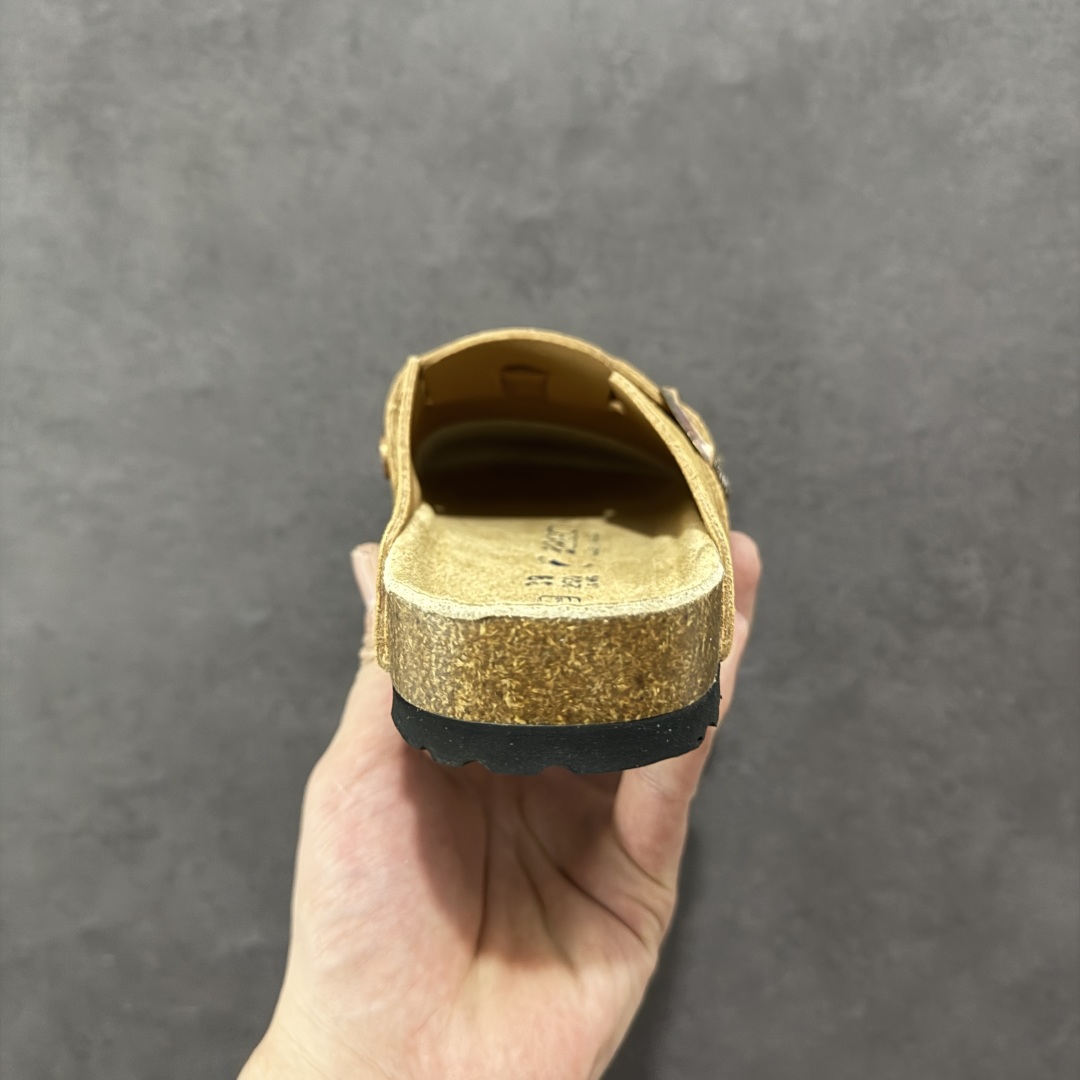 图片[4]-【广东顶级版】德国百年知名鞋履品牌·博肯Birkenstock 勃肯包拖系列 牛皮绒面革平底复古软木休闲鞋 勃肯包拖 市面顶级版本 原产品质 采用质地柔软牛皮绒面革 植入羊羔毛鞋垫和里衬材质 中底搭载缓震软木橡胶 尺码：35 36 37 38 39 40 41 42 43 44 45 46-选品中心