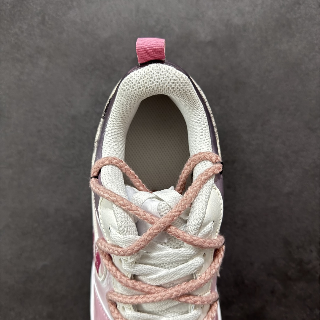 图片[6]-【定制版】NK Court Vision 1 “镜之魅影”手绘涂鸦定制板鞋 BQ5448-216 在那幽谧昏暗的房间里，一面古老的镜子静静伫立，镜面斑驳，裂痕交错，镜之魅影，它不仅是一面镜子的神秘力量，更是我们内心深处对自我的追寻和探索。 尺码：36 36.5 37.5 38 38.5 39 40 40.5 41 42 42.5 43 44 44.5 45-选品中心