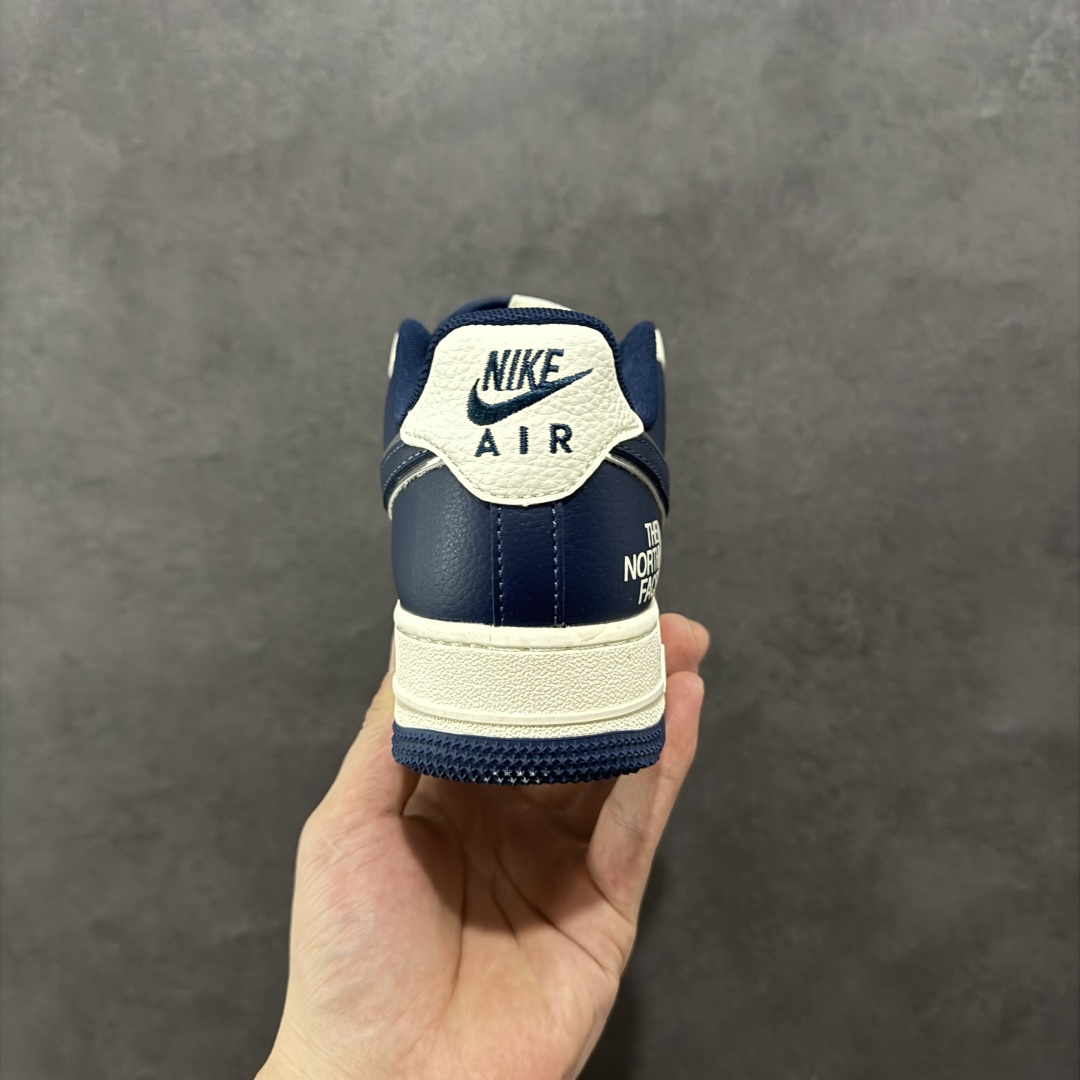 图片[4]-【定制版】Nike Air Force 1\’07 Low 北面联名 深蓝底 空军一号低帮休闲板鞋 ZH2598-318  #原楦头原纸板 原装鞋盒 定制五金配件 内置全掌气垫 原厂鞋底   尺码：36 36.5 37.5 38 38.5 39 40 40.5 41 42 42.5 43 44 44.5 45-选品中心