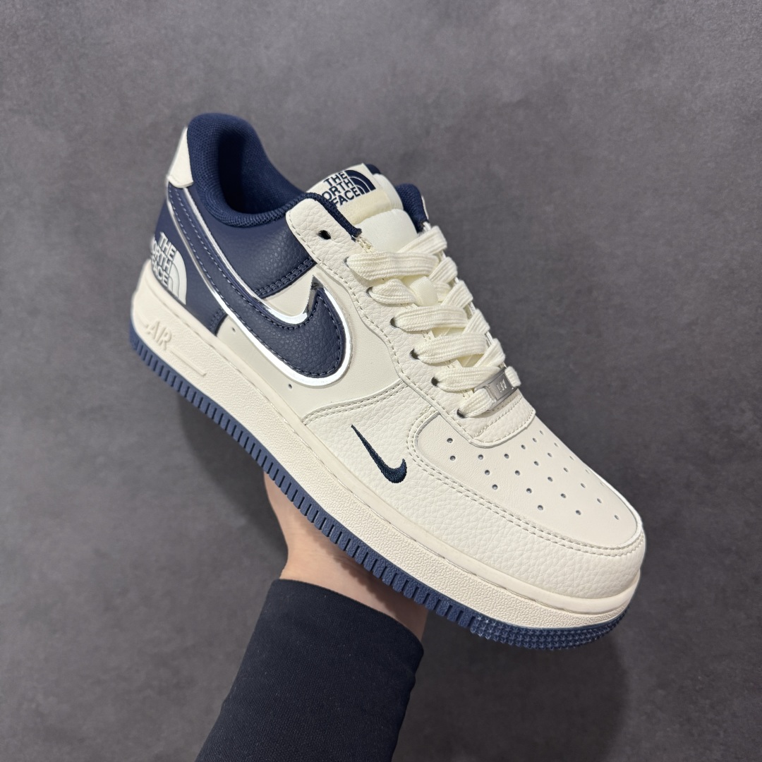 图片[3]-【定制版】Nike Air Force 1\’07 Low 北面联名 深蓝底 空军一号低帮休闲板鞋 ZH2598-318  #原楦头原纸板 原装鞋盒 定制五金配件 内置全掌气垫 原厂鞋底   尺码：36 36.5 37.5 38 38.5 39 40 40.5 41 42 42.5 43 44 44.5 45-选品中心