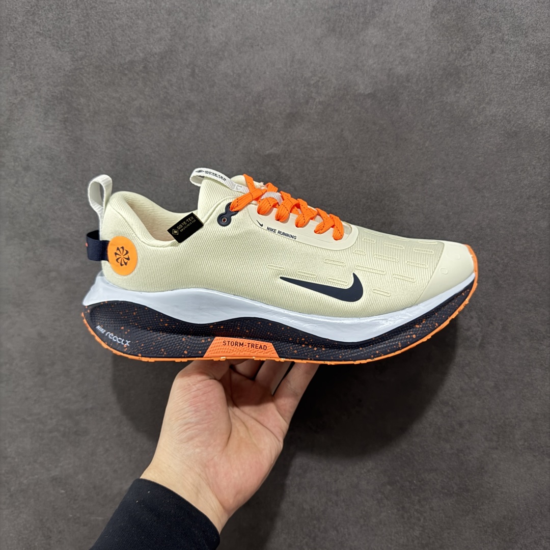 【公司级】NIKE Reactx X Infinty Run 4 GTX 马拉松机能风格运动鞋 简约大方的造型设计 随性休闲的时尚格调穿着舒适轻便 运动灵活自如 满足日常个性穿搭提供稳固支撑力和非凡抓地力缔造舒适非凡的迈步体验 货号: FB2204-002 尺码:36 36.5 37.5 38 38.5 39 40 40.5 41 42 42.5 43 44 45 46-选品中心