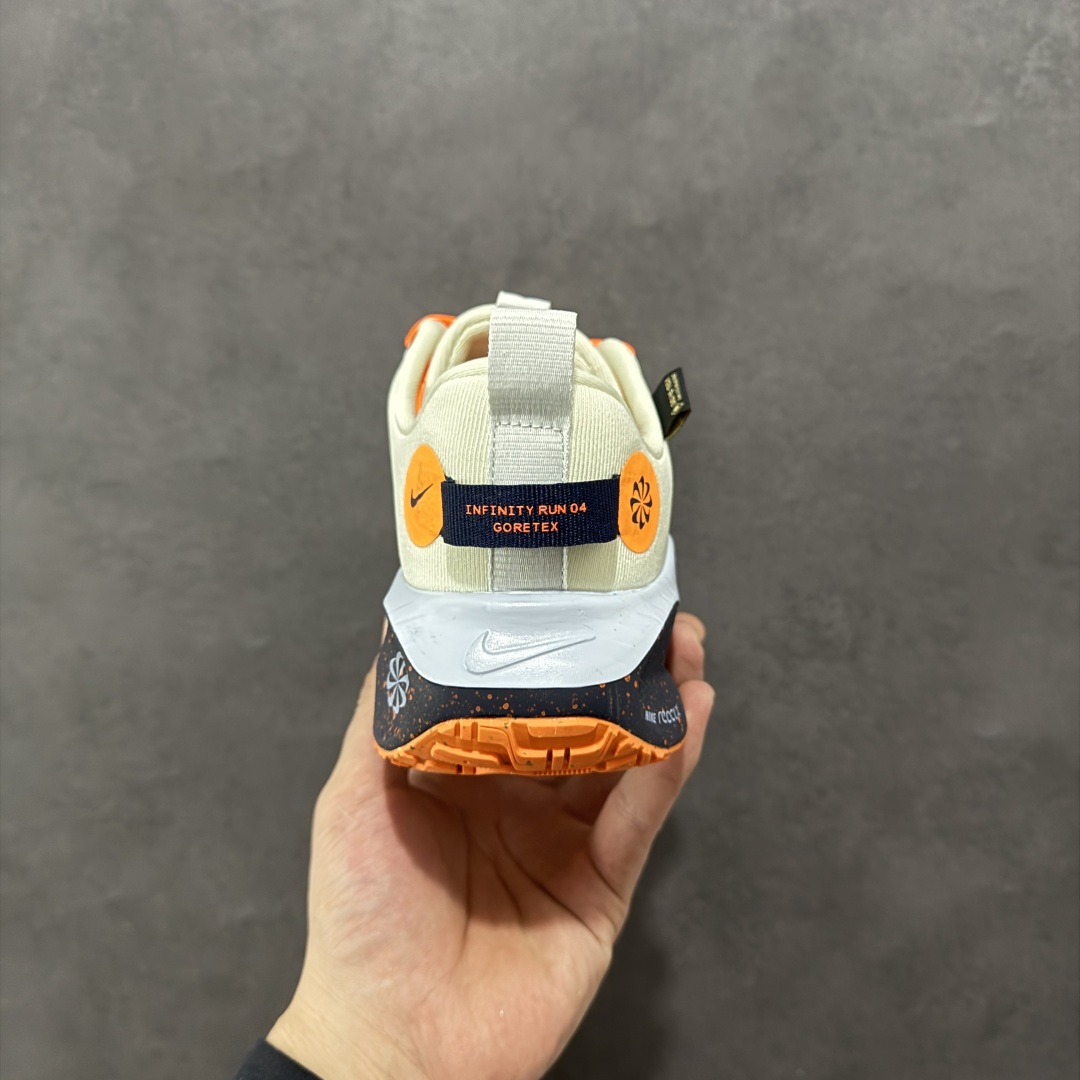 图片[4]-【公司级】NIKE Reactx X Infinty Run 4 GTX 马拉松机能风格运动鞋 简约大方的造型设计 随性休闲的时尚格调穿着舒适轻便 运动灵活自如 满足日常个性穿搭提供稳固支撑力和非凡抓地力缔造舒适非凡的迈步体验 货号： FB2204-002 尺码：36 36.5 37.5 38 38.5 39 40 40.5 41 42 42.5 43 44 45 46-选品中心