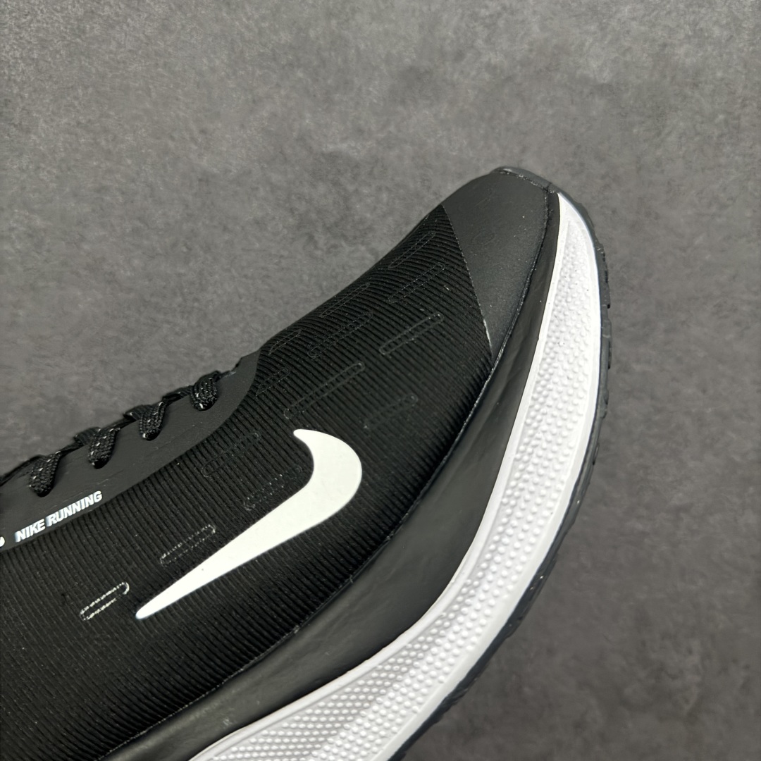 图片[5]-【公司级】NIKE Reactx X Infinty Run 4 GTX 马拉松机能风格运动鞋 简约大方的造型设计 随性休闲的时尚格调穿着舒适轻便 运动灵活自如 满足日常个性穿搭提供稳固支撑力和非凡抓地力缔造舒适非凡的迈步体验 货号： FB2197-001 尺码：36 36.5 37.5 38 38.5 39 40 40.5 41 42 42.5 43 44 45 46-选品中心