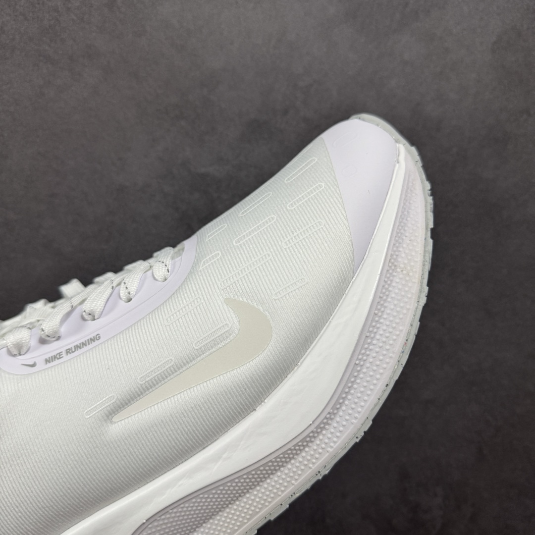 图片[4]-【公司级】NIKE Reactx X Infinty Run 4 GTX 马拉松机能风格运动鞋 简约大方的造型设计 随性休闲的时尚格调穿着舒适轻便 运动灵活自如 满足日常个性穿搭提供稳固支撑力和非凡抓地力缔造舒适非凡的迈步体验 货号： HQ0256-101 尺码：36 36.5 37.5 38 38.5 39 40 40.5 41 42 42.5 43 44 45 46-选品中心