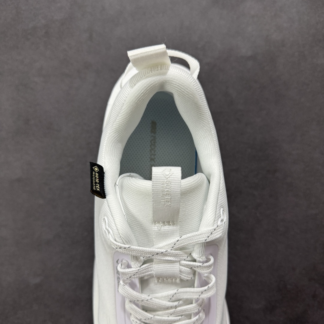 图片[6]-【公司级】NIKE Reactx X Infinty Run 4 GTX 马拉松机能风格运动鞋 简约大方的造型设计 随性休闲的时尚格调穿着舒适轻便 运动灵活自如 满足日常个性穿搭提供稳固支撑力和非凡抓地力缔造舒适非凡的迈步体验 货号： HQ0256-101 尺码：36 36.5 37.5 38 38.5 39 40 40.5 41 42 42.5 43 44 45 46-选品中心