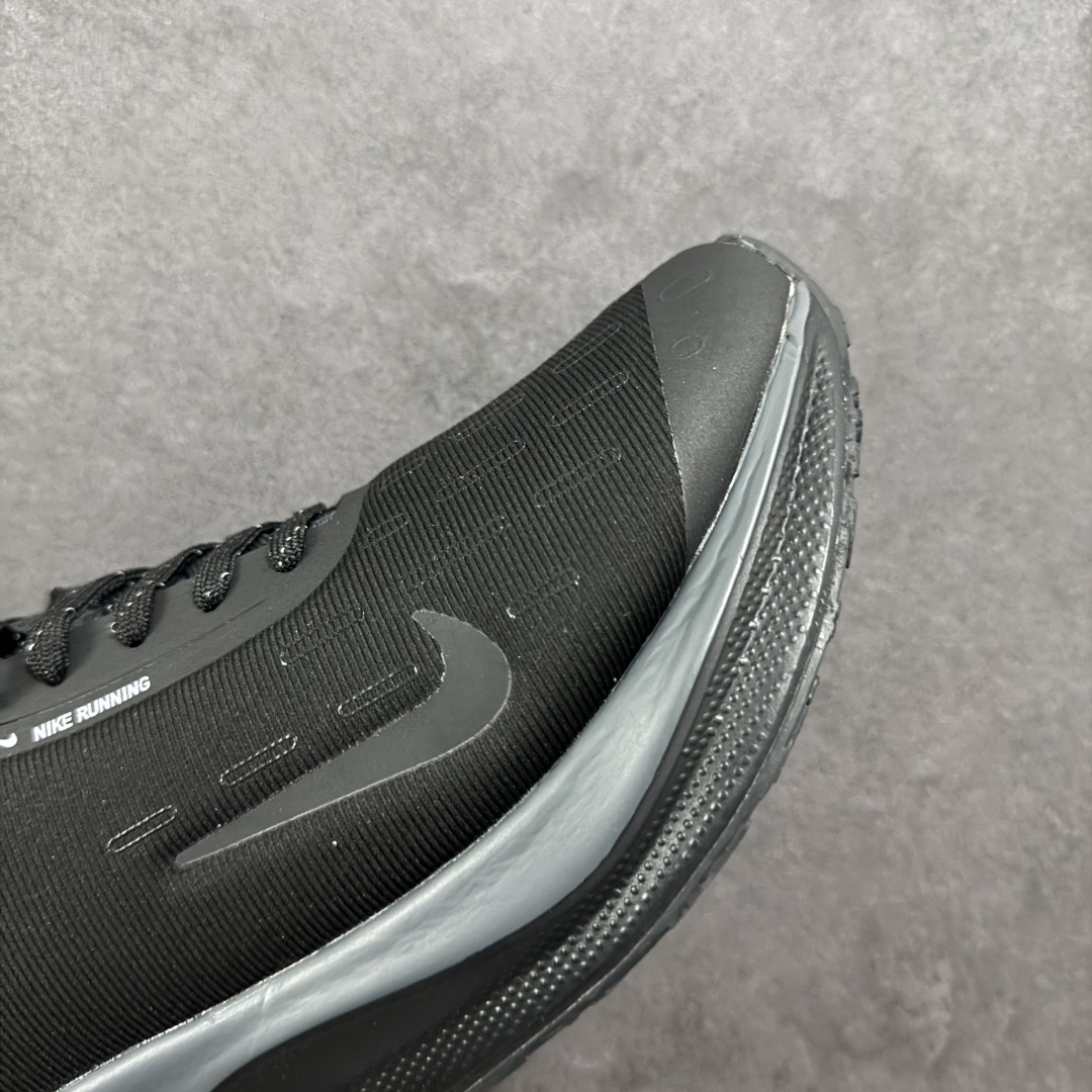 图片[5]-【公司级】NIKE Reactx X Infinty Run 4 GTX 马拉松机能风格运动鞋 简约大方的造型设计 随性休闲的时尚格调穿着舒适轻便 运动灵活自如 满足日常个性穿搭提供稳固支撑力和非凡抓地力缔造舒适非凡的迈步体验 货号： FB2197-002 尺码：36 36.5 37.5 38 38.5 39 40 40.5 41 42 42.5 43 44 45 46-选品中心