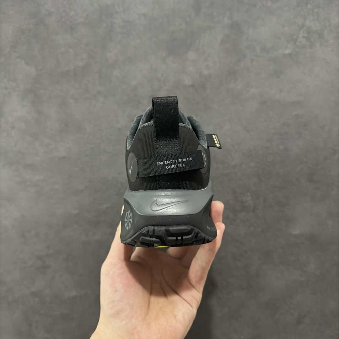 图片[4]-【公司级】NIKE Reactx X Infinty Run 4 GTX 马拉松机能风格运动鞋 简约大方的造型设计 随性休闲的时尚格调穿着舒适轻便 运动灵活自如 满足日常个性穿搭提供稳固支撑力和非凡抓地力缔造舒适非凡的迈步体验 货号： FB2197-002 尺码：36 36.5 37.5 38 38.5 39 40 40.5 41 42 42.5 43 44 45 46-选品中心