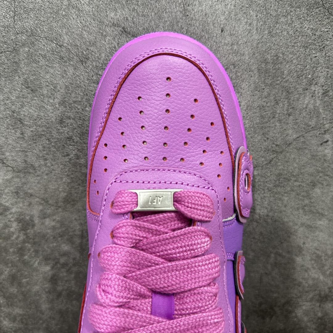 图片[5]-【S2纯原】CPFM x NK Air Force 1 Low 空军一号系列低帮 S2纯原生产线出品 经典百搭休闲运动板鞋“联名放大补丁字母”近日，A$AP Bari 在其官方社交媒体上预告了 Cactus Plant Flea Market(CPFM) 和 Nike Air Force 1 Low 的全新配色。 #此次全新推出的紫色和苔藓绿配色，保留了原始黑白版本的标志性风格，均采用皮革鞋面、尼龙鞋舌、带有反光底衬的「AIR SUNSHINE」及同色 AF1 橡胶鞋底。 货号：FQ7069-500 尺码：36 36.5 37.5 38 38.5 39 40 40.5 41 42 42.5 43 44 44.5 45 46 47.5-选品中心