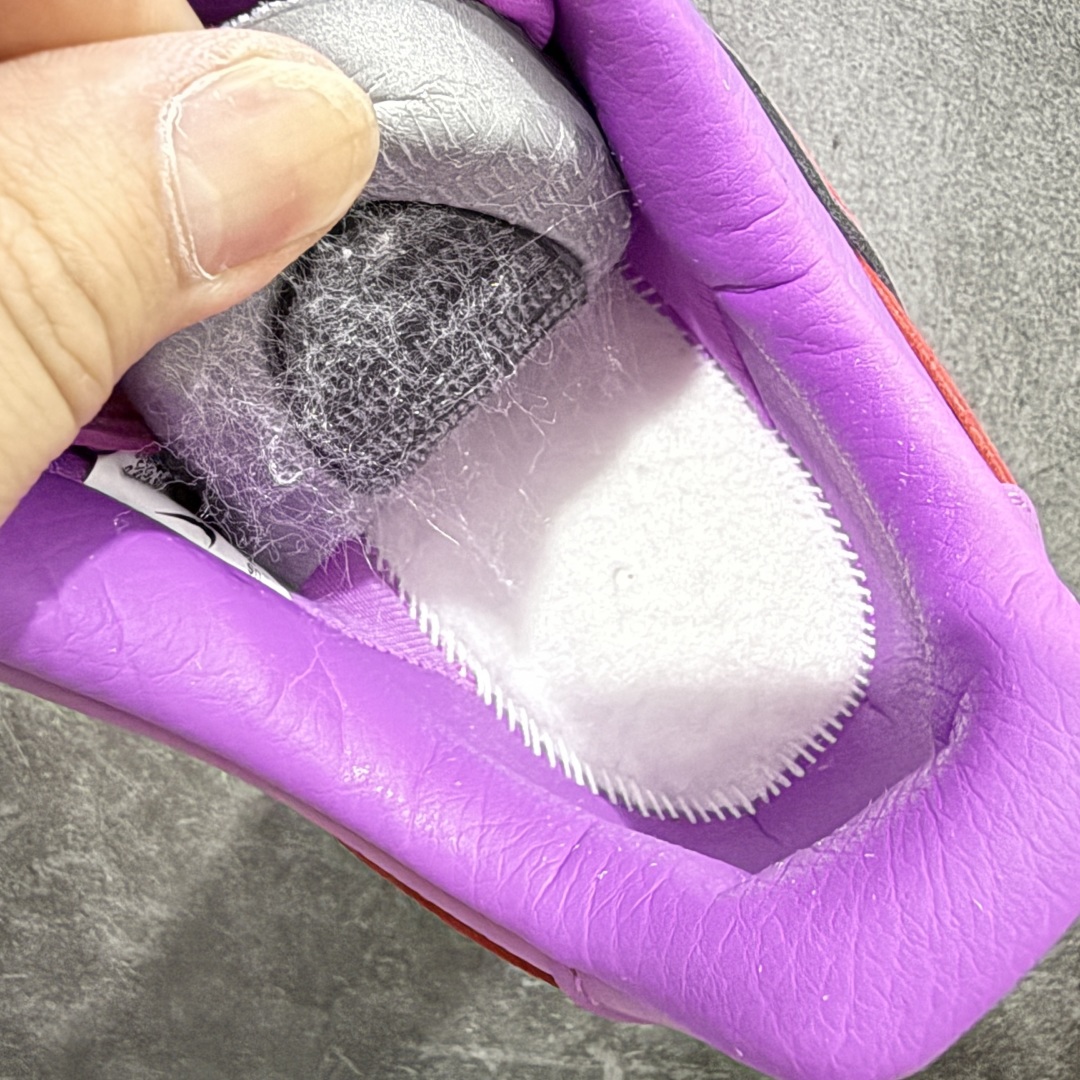 图片[7]-【S2纯原】CPFM x NK Air Force 1 Low 空军一号系列低帮 S2纯原生产线出品 经典百搭休闲运动板鞋“联名放大补丁字母”近日，A$AP Bari 在其官方社交媒体上预告了 Cactus Plant Flea Market(CPFM) 和 Nike Air Force 1 Low 的全新配色。 #此次全新推出的紫色和苔藓绿配色，保留了原始黑白版本的标志性风格，均采用皮革鞋面、尼龙鞋舌、带有反光底衬的「AIR SUNSHINE」及同色 AF1 橡胶鞋底。 货号：FQ7069-500 尺码：36 36.5 37.5 38 38.5 39 40 40.5 41 42 42.5 43 44 44.5 45 46 47.5-选品中心