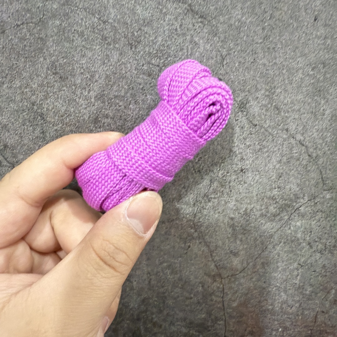 图片[8]-【S2纯原】CPFM x NK Air Force 1 Low 空军一号系列低帮 S2纯原生产线出品 经典百搭休闲运动板鞋“联名放大补丁字母”近日，A$AP Bari 在其官方社交媒体上预告了 Cactus Plant Flea Market(CPFM) 和 Nike Air Force 1 Low 的全新配色。 #此次全新推出的紫色和苔藓绿配色，保留了原始黑白版本的标志性风格，均采用皮革鞋面、尼龙鞋舌、带有反光底衬的「AIR SUNSHINE」及同色 AF1 橡胶鞋底。 货号：FQ7069-500 尺码：36 36.5 37.5 38 38.5 39 40 40.5 41 42 42.5 43 44 44.5 45 46 47.5-选品中心