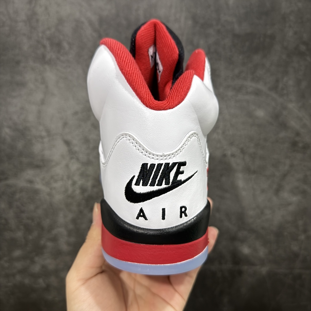图片[4]-【PK纯原】Air Jordan 5 Retro \”Fire Red Black Tongue\” AJ5 乔5流川枫 火焰红 篮球鞋 HQ7978-101 国内一线大厂出品 匠心打造 原厂皮料原厂数据 全新纸板 模具打造 外贸 平台高端零售专供品质 品质毋庸置疑 一眼正品既视感 细节均已解码 尺码：40 40.5 41 42 42.5 43 44 44.5 45 46 47.5-选品中心