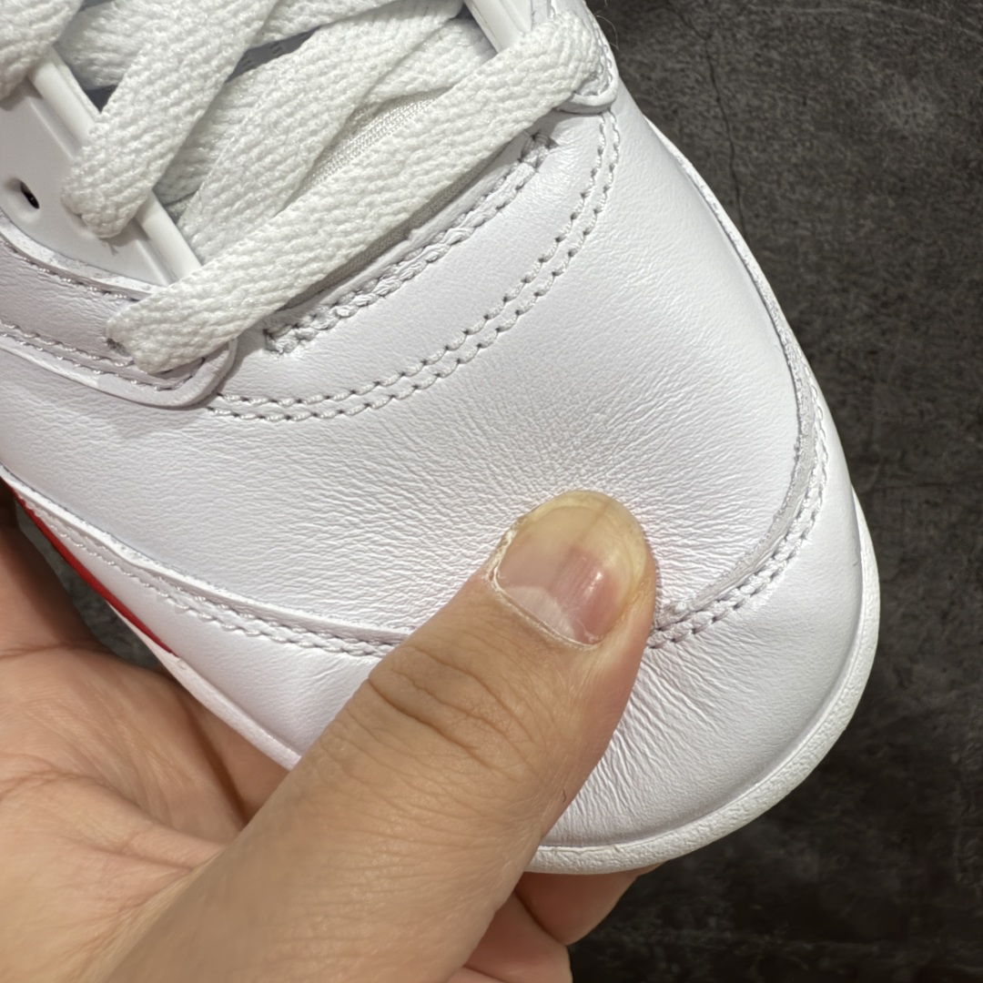 图片[5]-【PK纯原】Air Jordan 5 Retro \”Fire Red Black Tongue\” AJ5 乔5流川枫 火焰红 篮球鞋 HQ7978-101 国内一线大厂出品 匠心打造 原厂皮料原厂数据 全新纸板 模具打造 外贸 平台高端零售专供品质 品质毋庸置疑 一眼正品既视感 细节均已解码 尺码：40 40.5 41 42 42.5 43 44 44.5 45 46 47.5-选品中心