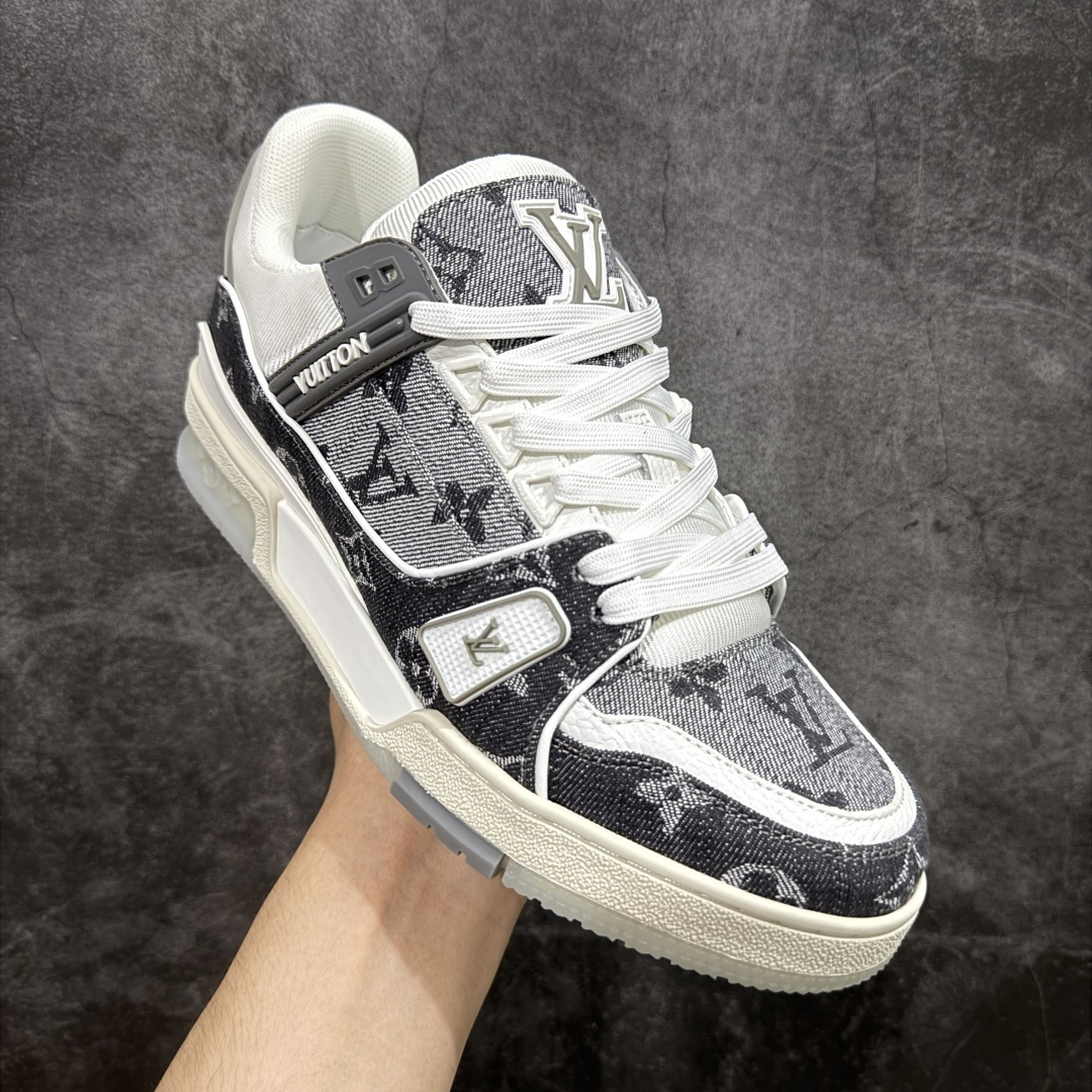 顶级性价比版本LV Trainer 满灰牛仔 双层飞机礼盒 中高端品质-Chinese UA Cheap High Quatity Brand Clothes Bags handbags Sneakers wholesale wholesaler seller from China Factory suppliers Fashion Clothing Shoes best Quality Beautiful Price 顶级性价比版本LV Trainer 满灰牛仔 双层飞机礼盒 中高端品质