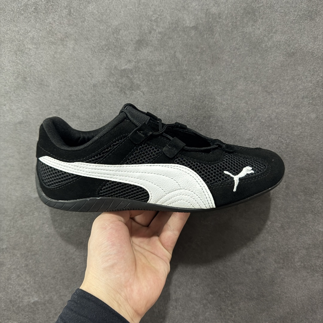 【PE版本】PUMA Speedcat Go Wns 玛丽珍芭蕾鞋 安福独家品质 非市场流通版本 品质材料做工都优于市场同价位货 配色酷感拉满 低帮设计超显脚踝纤细,上脚轻盈又舒适 不管日常出街还是运动都适配,防滑耐磨超抗造。 货号:403589-01 尺码:35.5 36 37 37.5 38 38.5 39 40 40.5 41 42 42.5 43 44 45-选品中心
