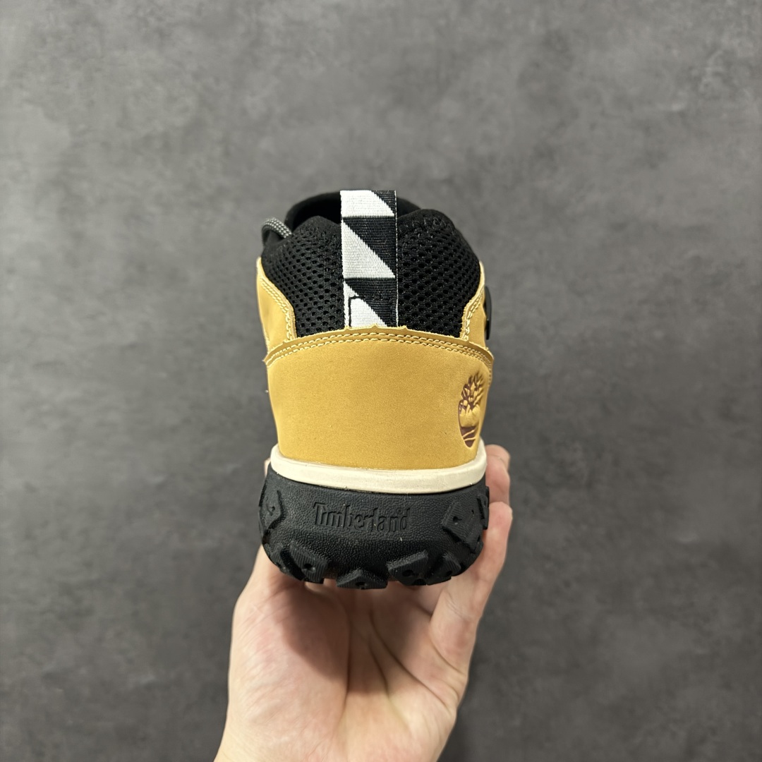 图片[4]-【公司级】Timberland Greenstride Motion 6 添柏岚防滑耐磨低帮户外功能鞋 简约大方的造型设计，给人以随性休闲的时尚格调，穿着舒适轻便，运动灵活自如，满足日常个性穿搭。Timberland户外品牌最早成立于1918年的美国波士顿，它的成功故事就从第一双防水皮靴Yellow Boots开始。这双具备完全防水机能的靴子瞬间广受好评，他那独创又不失古典的款式，以及大胆使用黄色的崭新风格，吸引了广大消费者的目光。现今仍不改其原有风貌的这双黄靴，就是火遍全球的“大黄靴”。Timberland的高端工艺、实穿耐用等特点让他拥有绝对鞋界地位。 尺码：40 41 41.5 42 43 43.5 44 44.5 45 45.5 46-选品中心